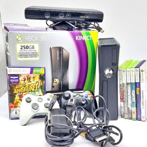 Konsola Xbox 360 Slim...