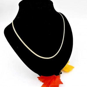 Elegancki złoty naszyjnik...