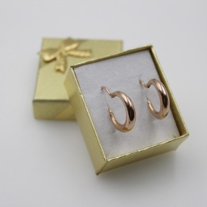 Złote kolczyki czerwone...