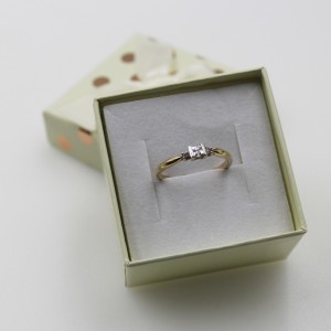 ZŁOTY PIERŚCIONEK PR 333 1,75G