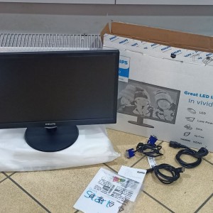 MONITOR PHILIPS...