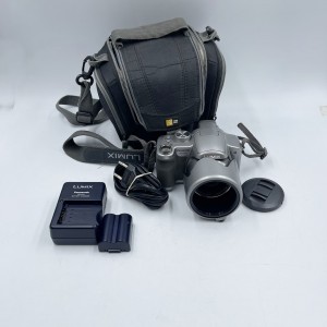 Aparat cyfrowy Panasonic...