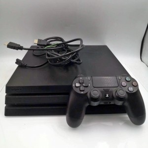 KONSOLA PLAYSTATION 4 PRO...