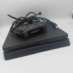 KONSOLA PLAYSTATION 4 PS4...