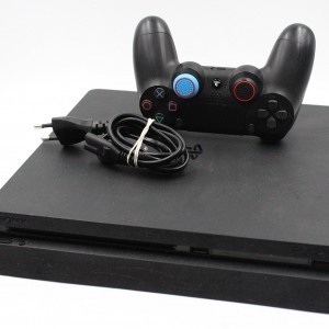 KONSOLA PS4 + PAD 500GB...