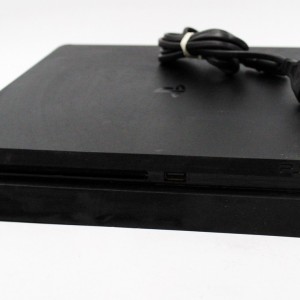 KONSOLA PS4 1TB  CUH-2216B