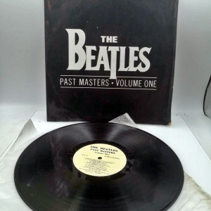 THE BEATLES Past Masters...