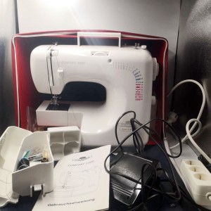 Maszyna do szycia VIKTORIA...