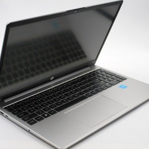 LAPTOP HP 250 G10 8 GB /...