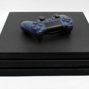 KONSOLA PS4 CUH-7216B+ PAD
