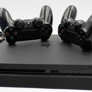 KONSOLA PS4 CUH-2016B...