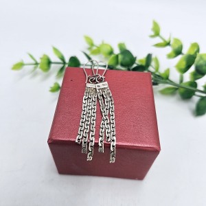 Srebrne wiszące kolczyki...