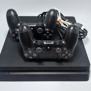 Konsola PS4 CUH2216B