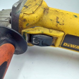 SZLIFIERKA DEWALT D28132