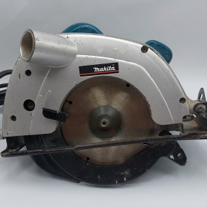 Pilarka Makita 5604R