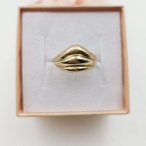 Pierścionek Szeroki Fale...