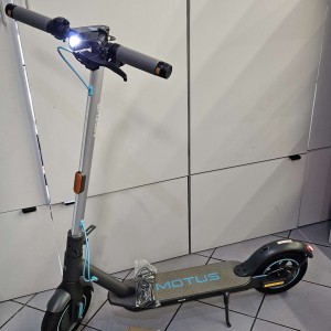 Hulajnoga elektryczna MOTUS...