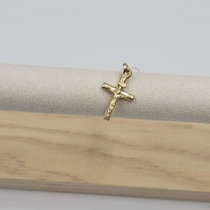 ZŁOTY KRZYŻYK 585/0,83G...