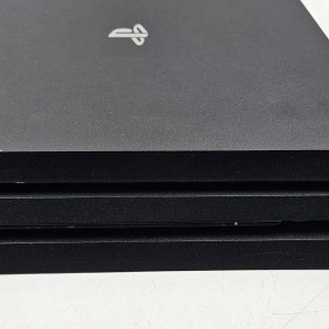 Konsola PS4 PRO CUH-7216B...